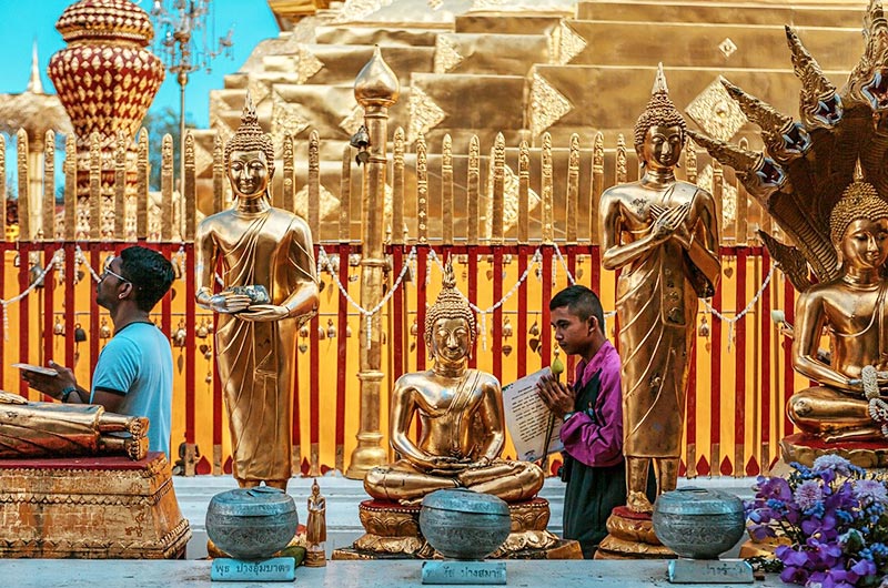 Praying at Doi Suthep in Chang Mai