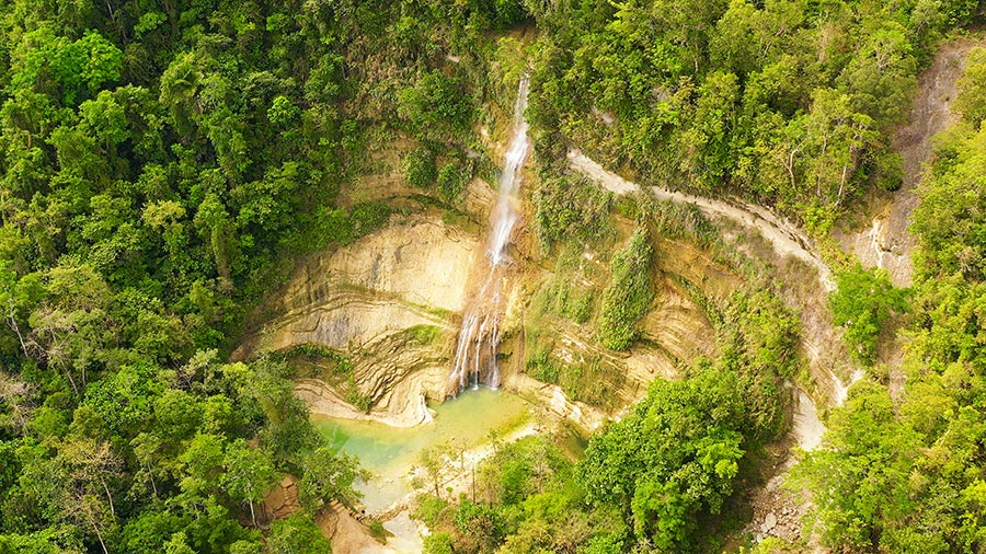 Visit Can-umantad Falls in Bohol